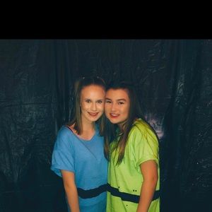 Meet your Posher, Hayley